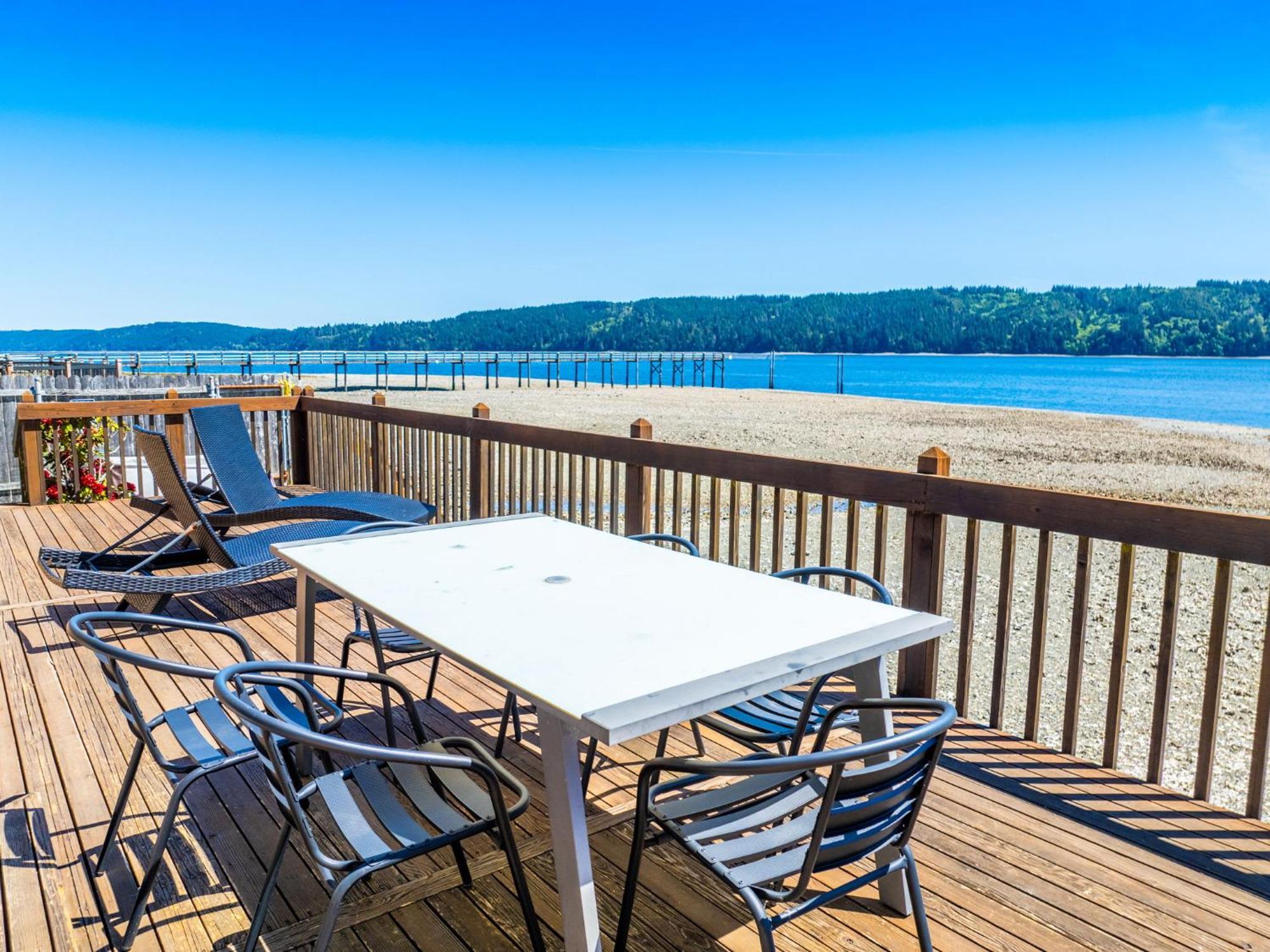 Waterfront Retreat, Relaxation, Fun In Hood Canal Hoodsport Exterior foto